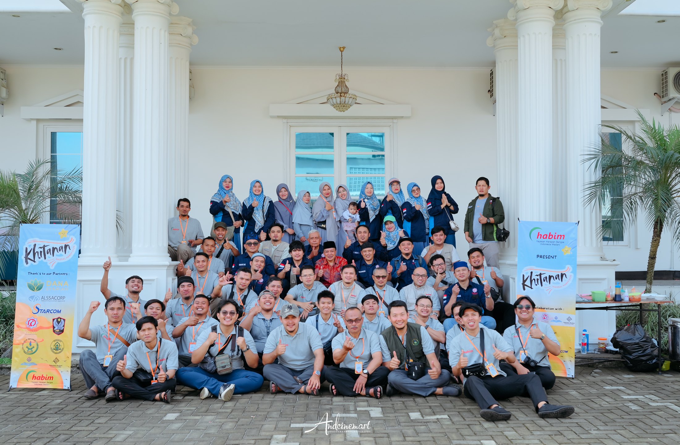 Panitia dan mitra Khitanan Massal 2025